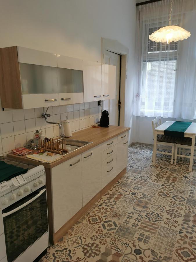 Antikvilla Apartman แซแก็ด ภายนอก รูปภาพ