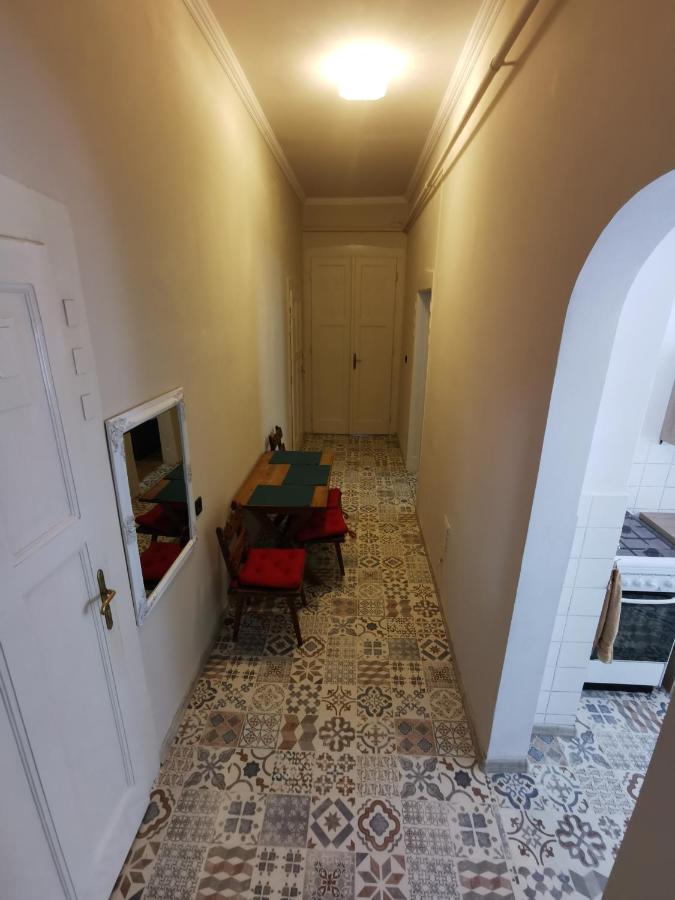 Antikvilla Apartman แซแก็ด ภายนอก รูปภาพ